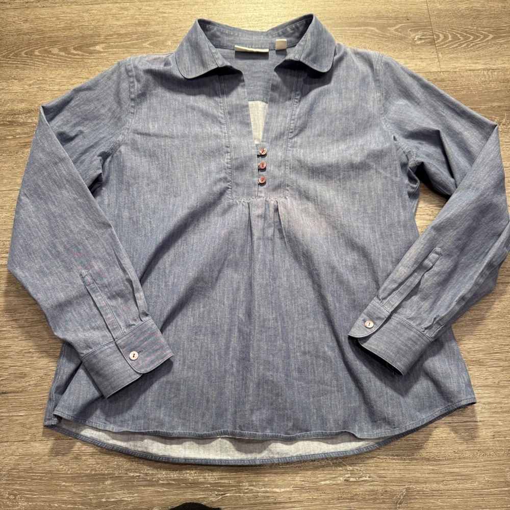 Coldwater Creek Shirt Women L Blue Denim Chambray 100% Cotton Henley V Neck VTG